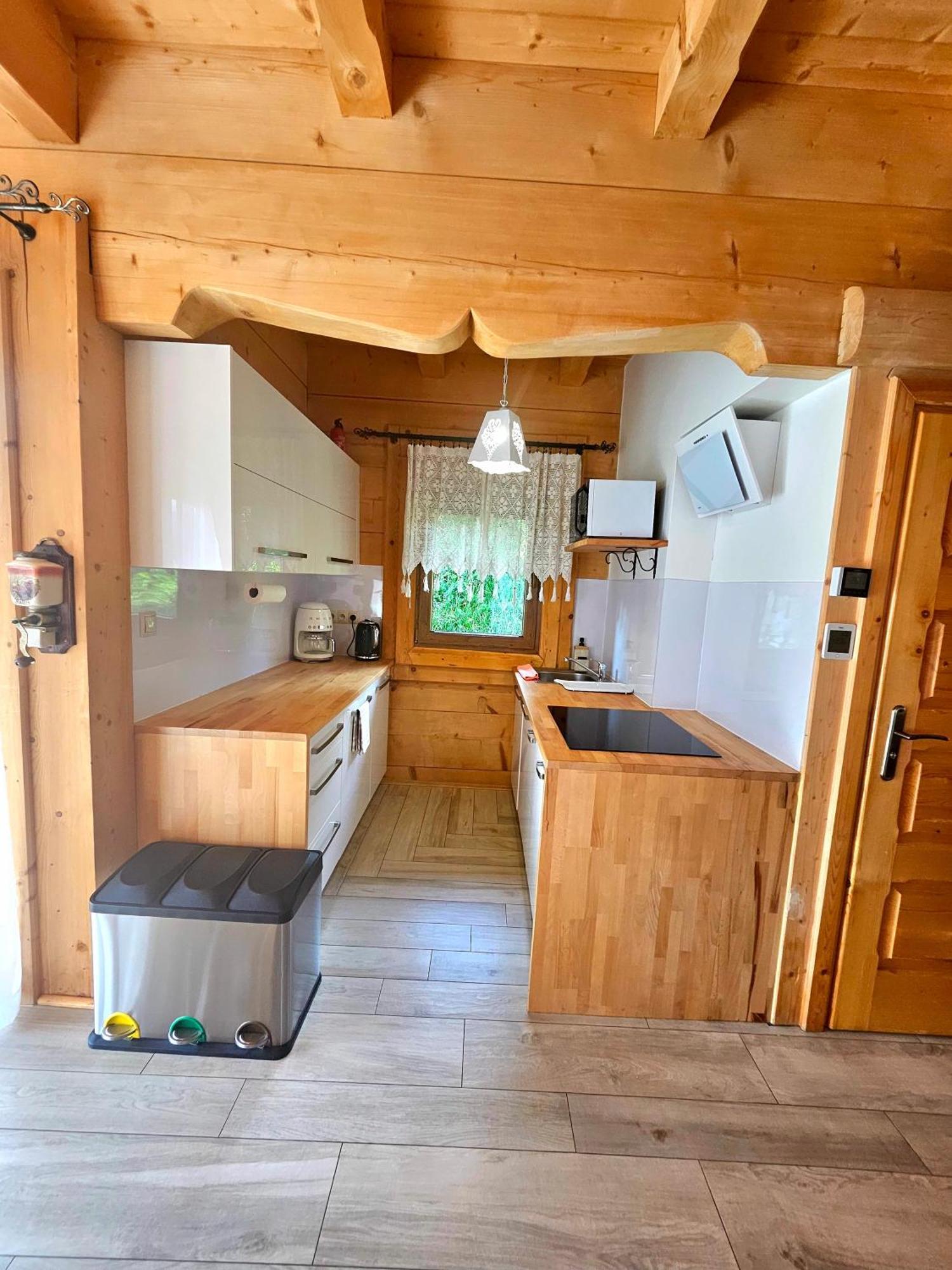 Goralska Chatka 2 Highland Cottage - Split Ac, Jacuzzi, Sauna, Private Parking, Mountains View, Garden, Zakopane Exterior photo