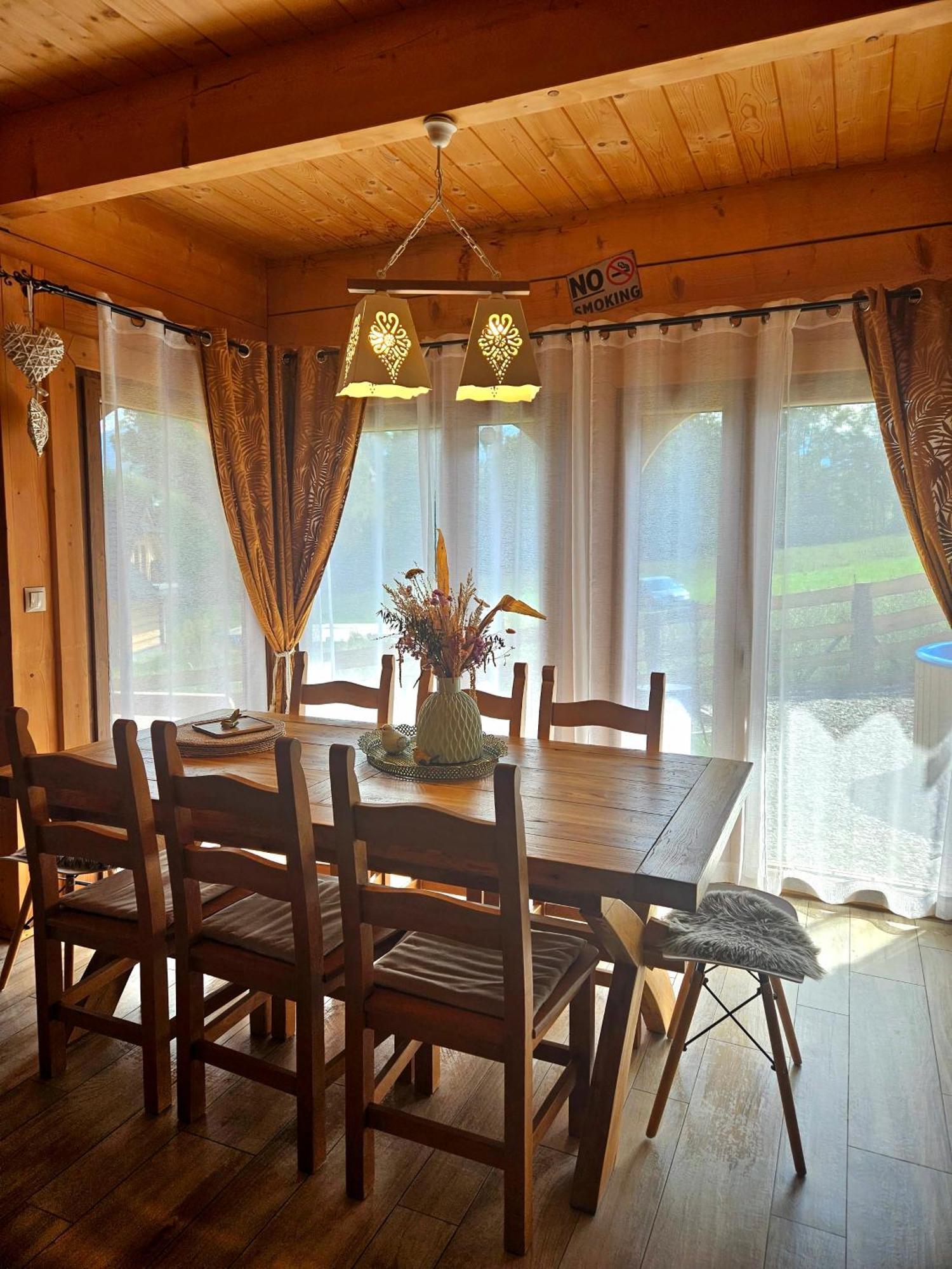 Goralska Chatka 2 Highland Cottage - Split Ac, Jacuzzi, Sauna, Private Parking, Mountains View, Garden, Zakopane Exterior photo